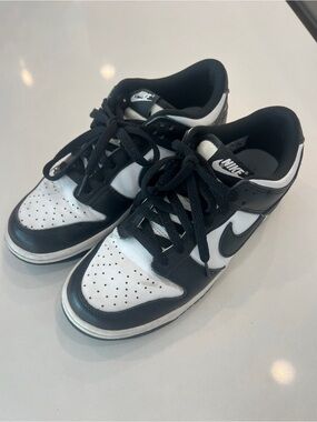 Nike Panda Dunks Youth 7 Black and White Athletic Sneakers